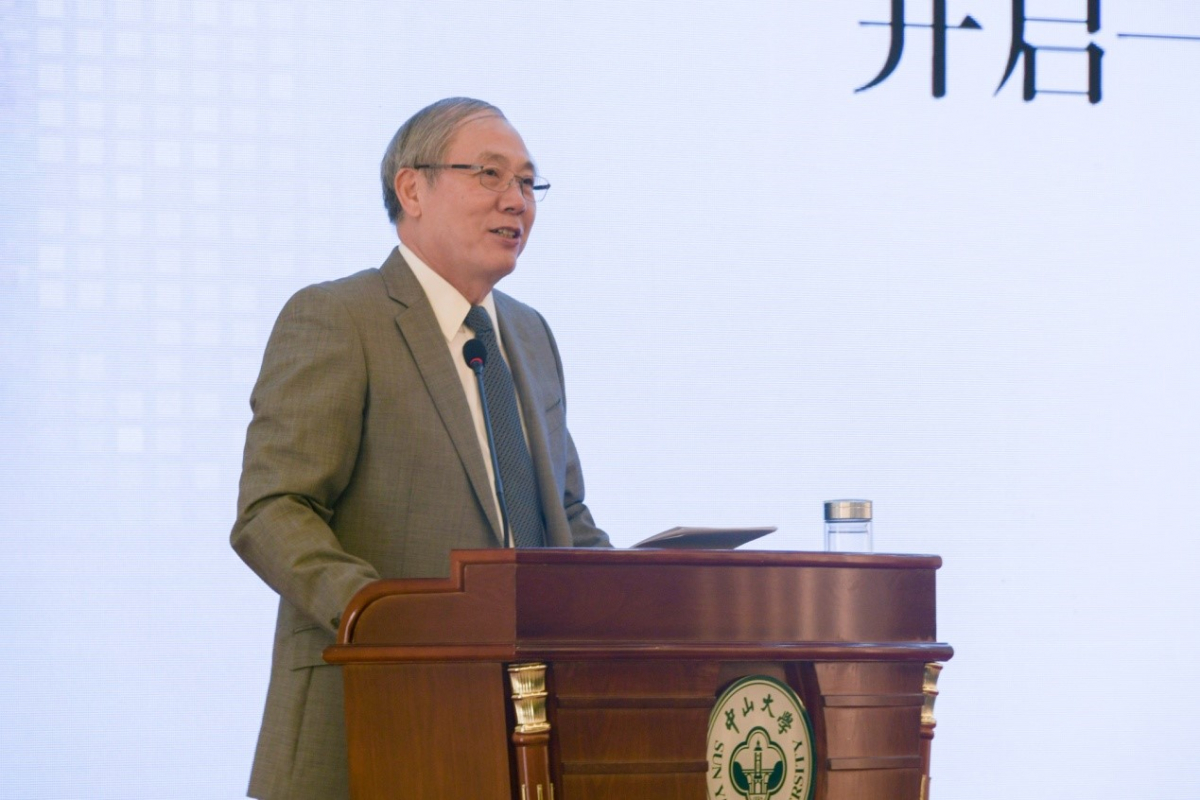 罗俊校长作大会主题报告&nbsp; 徐丽雅摄